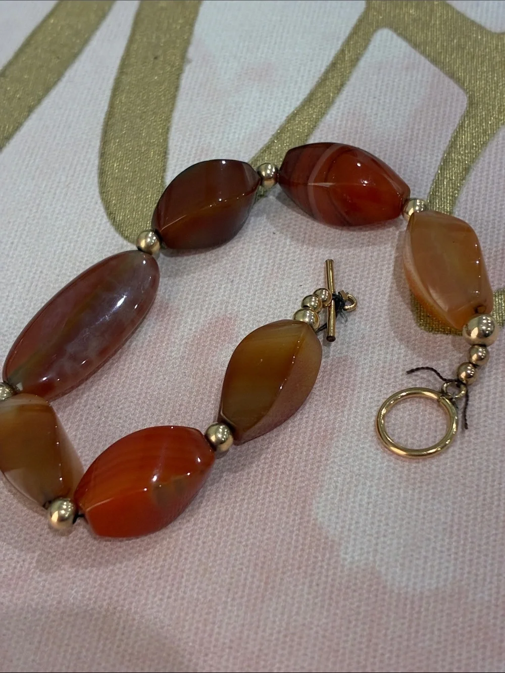 Gold-Tone Carnelian Amber Beaded Bracelet in Warm Brown-Red